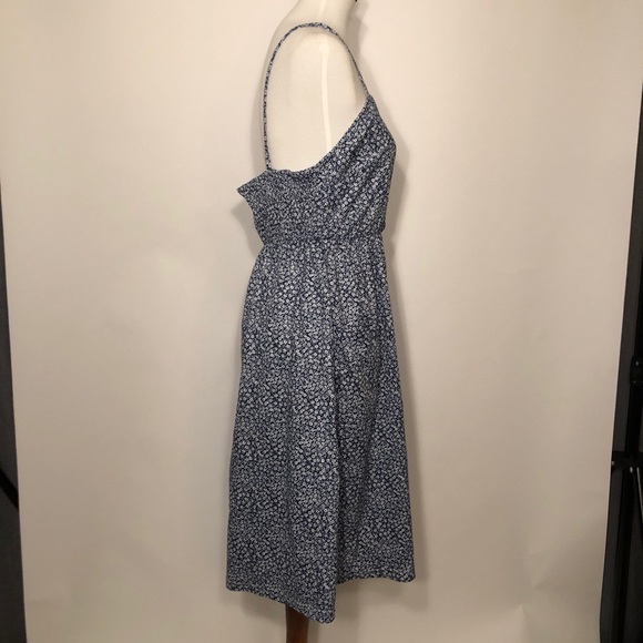 Floral Navy White Dress. Size L - Picture 2 of 5